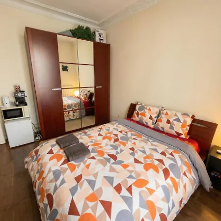 A Spacious In A Strategic Area *