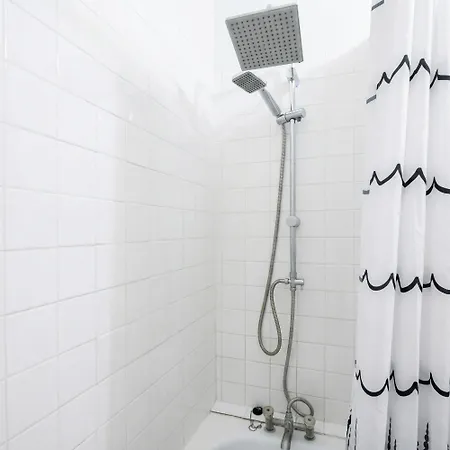A Spacious In A Strategic Area *